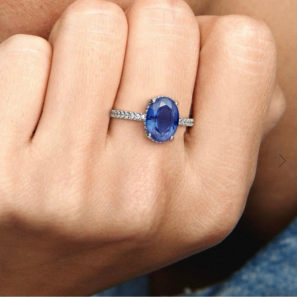 Pandora Sparkling Statement Halo Ring Size 9